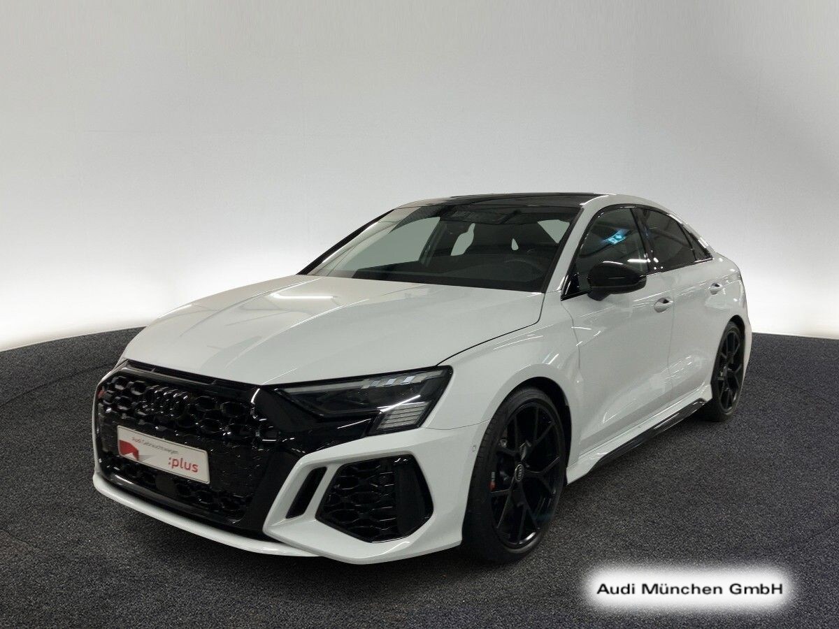 Image about Audi RS 3 Limousine TFSI quattro S tronic