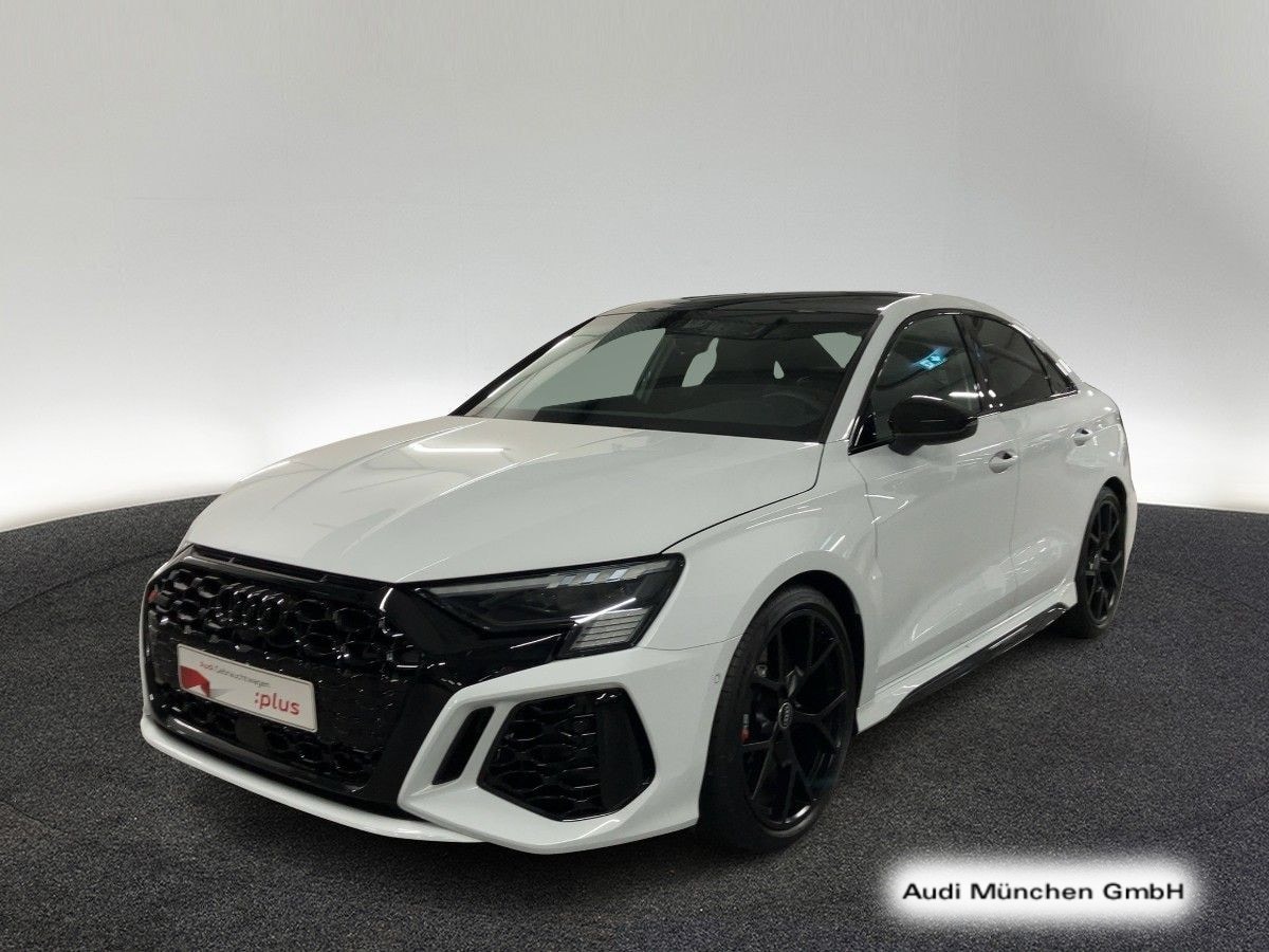 Image about Audi RS 3 Limousine TFSI quattro S tronic