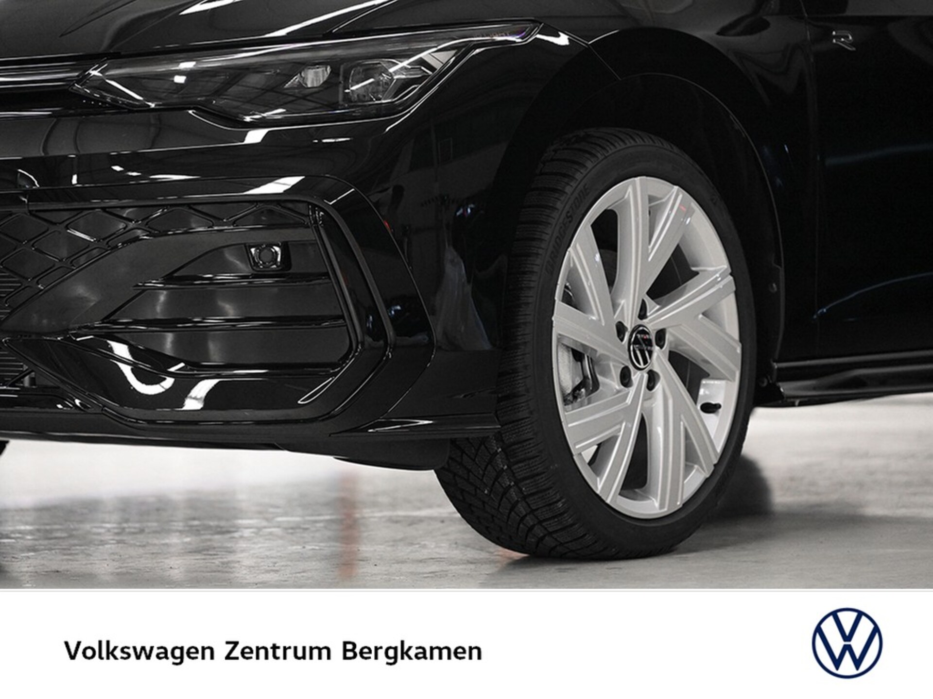 Volkswagen Golf R-Line