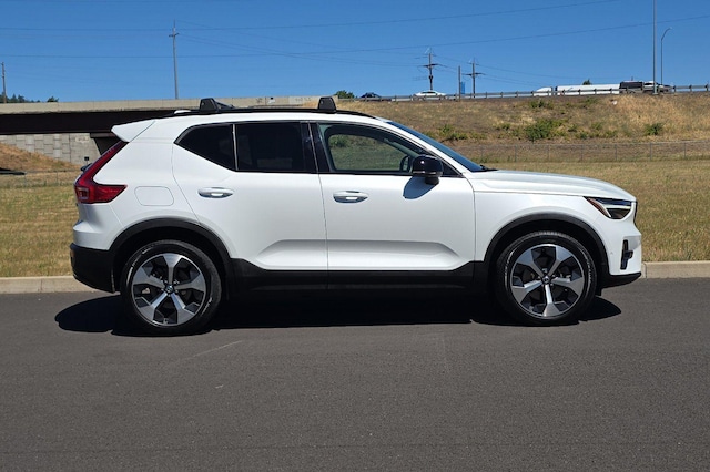 2023 Volvo XC40