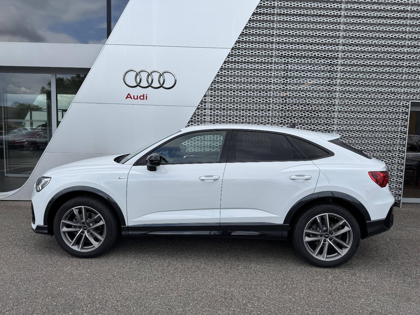 Image about Audi Q3 Sportback S line plus 35 TFSI 110 kW (150 ch) S tronic