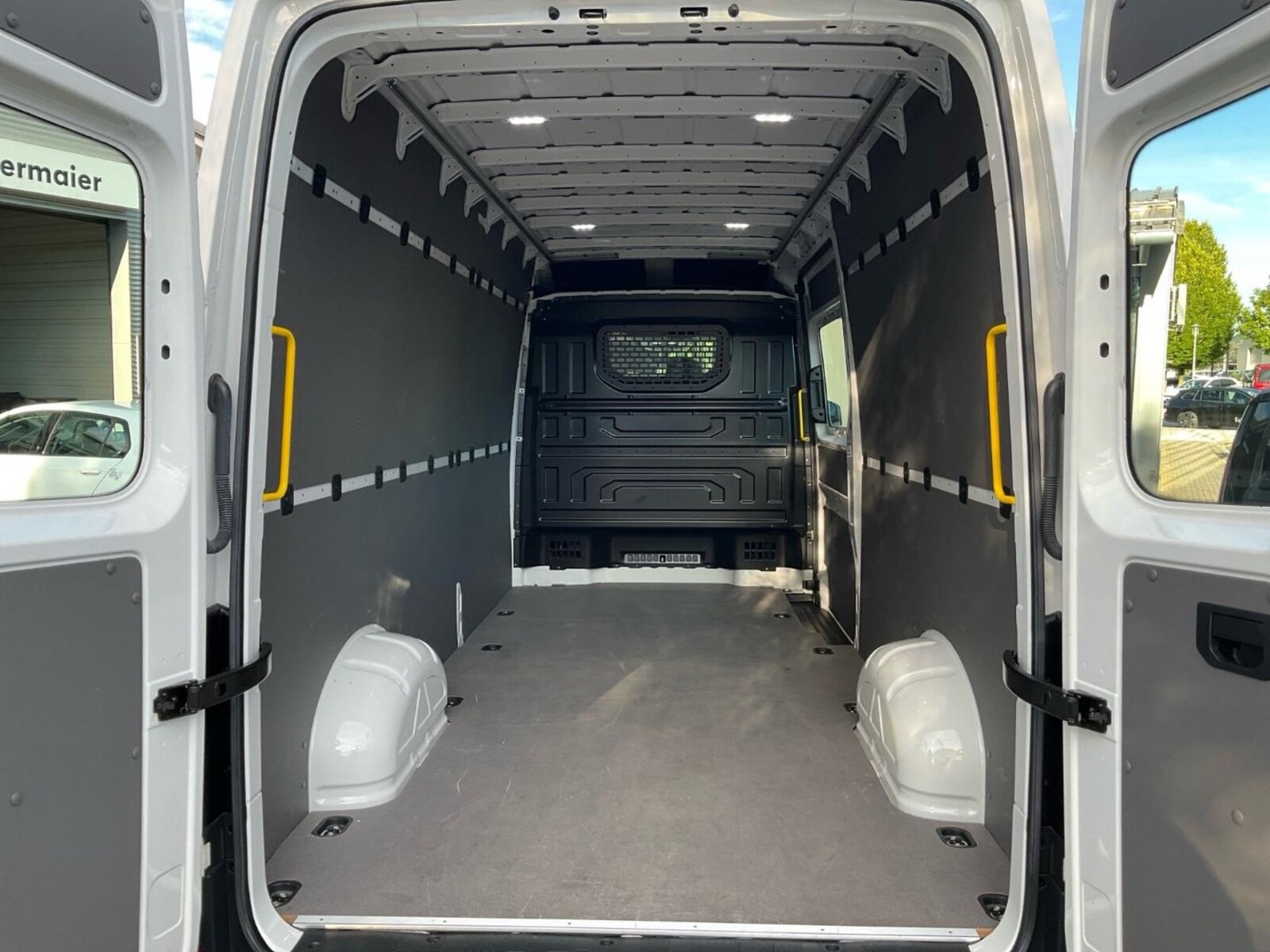 Volkswagen Crafter Kasten langer Radstand – Bild 8