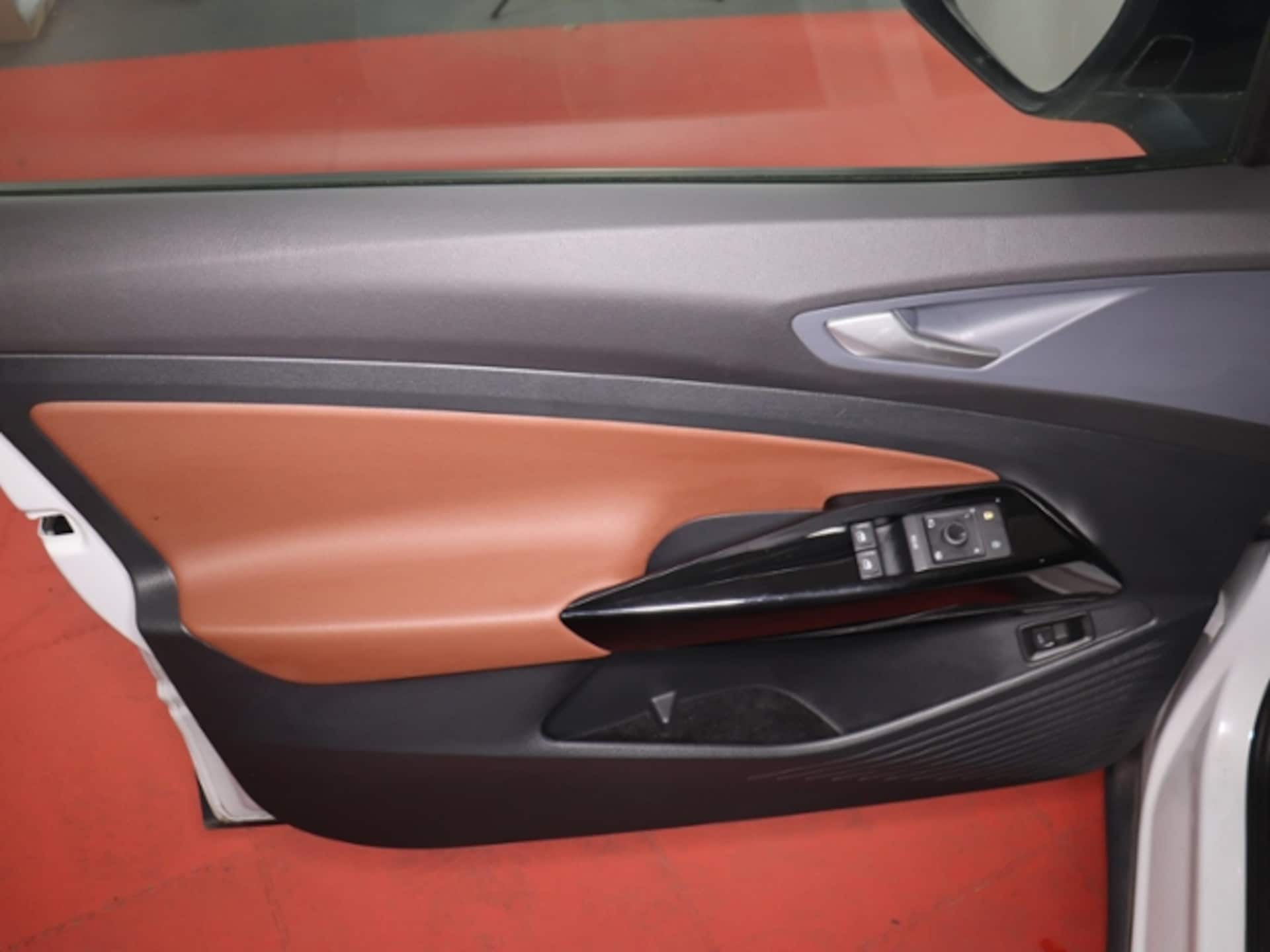 Volkswagen ID.4 1st Max