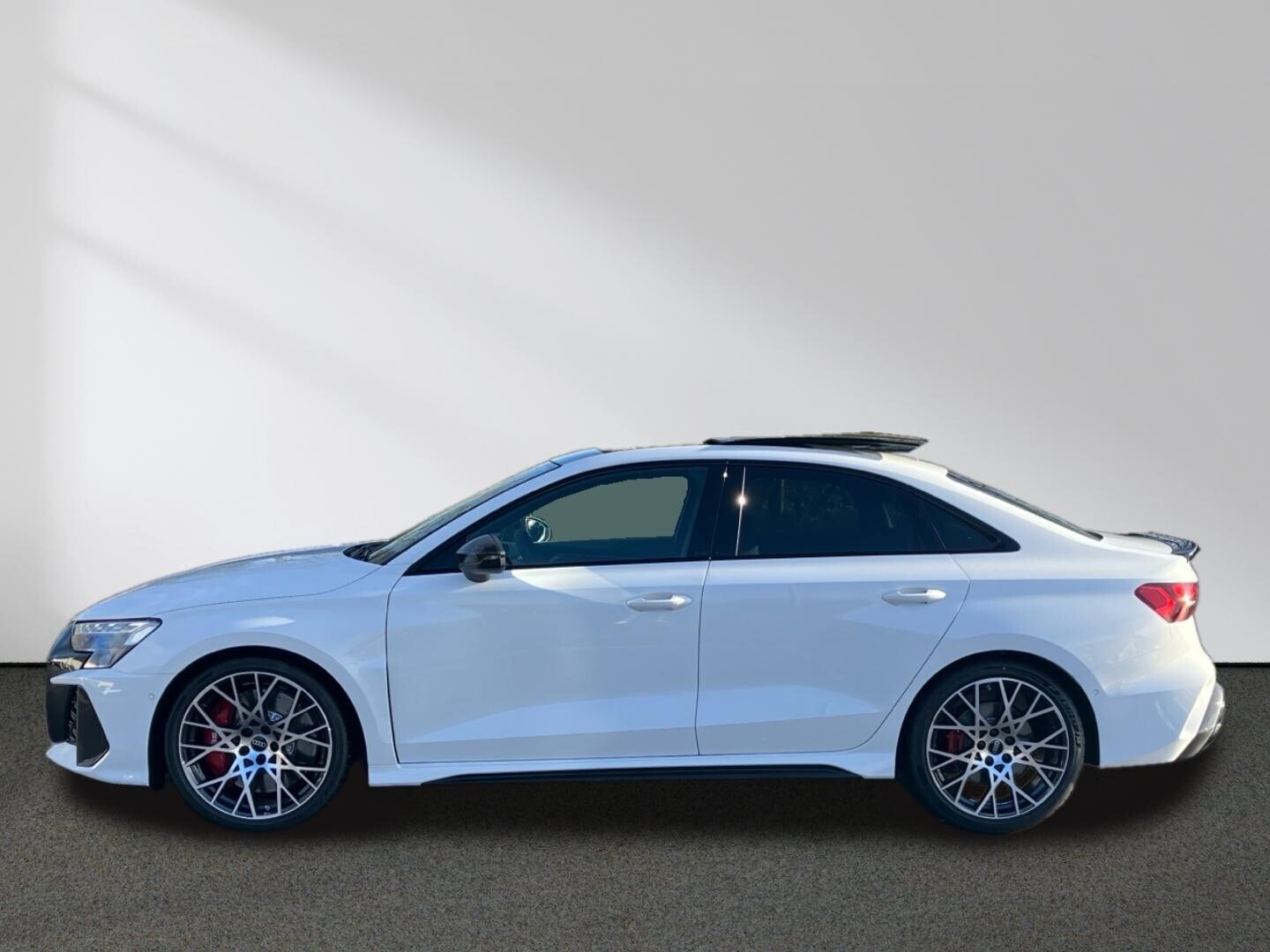 Image about Audi RS 3 Limousine TFSI quattro S tronic