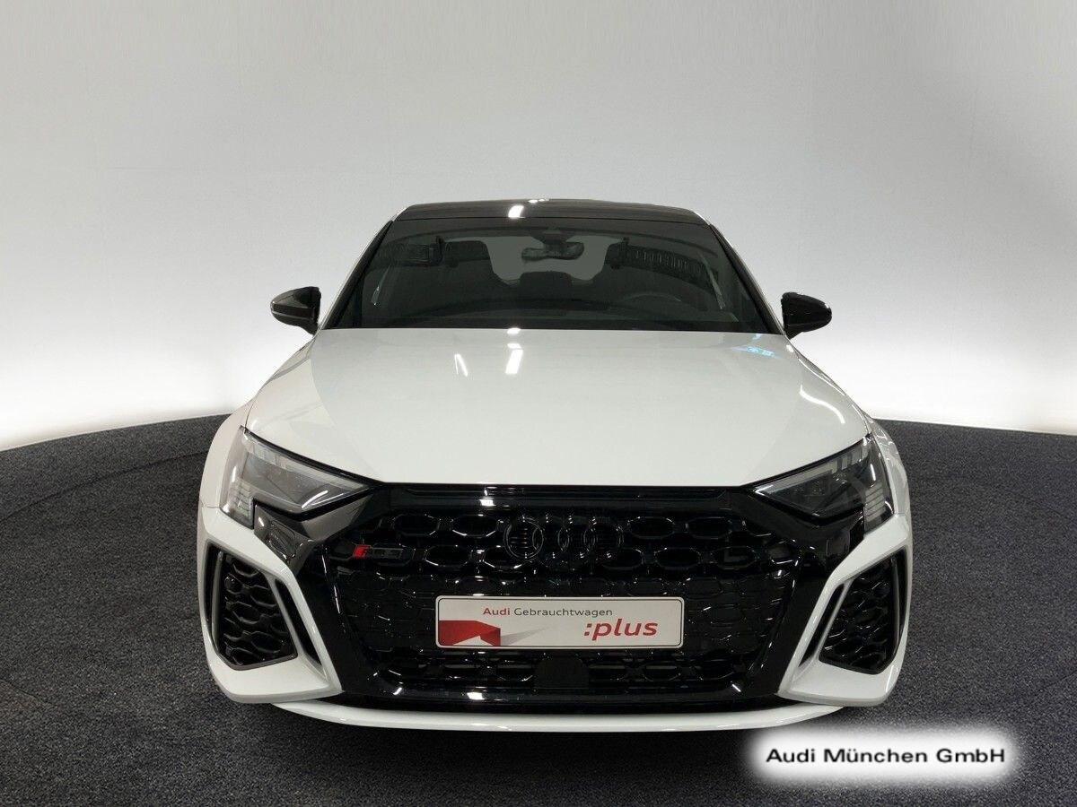 Image about Audi RS 3 Limousine TFSI quattro S tronic