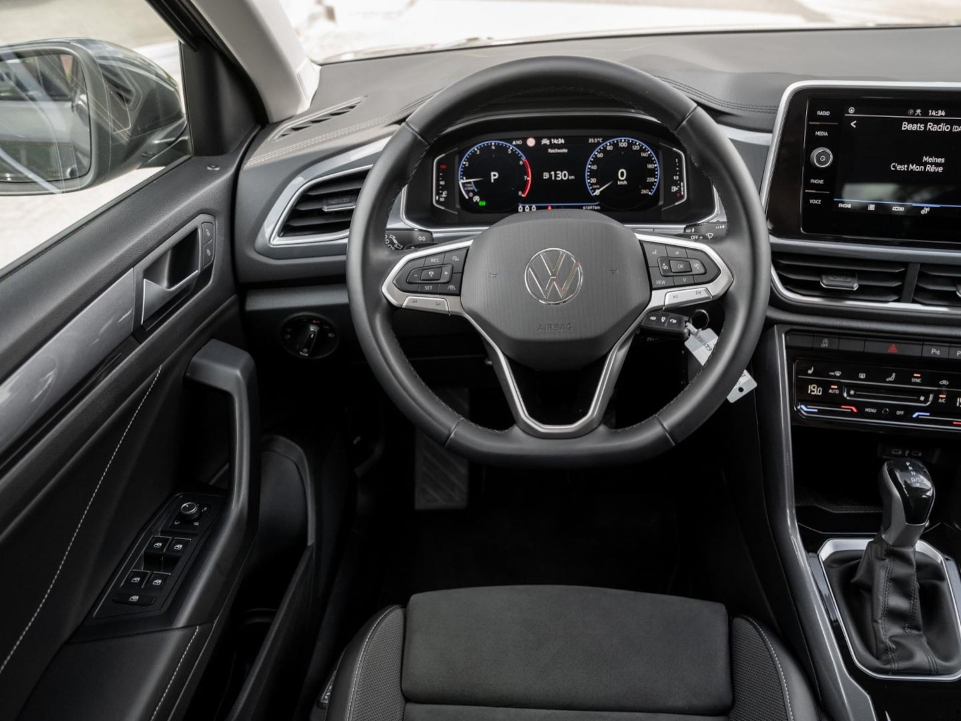 Volkswagen T-Roc Style