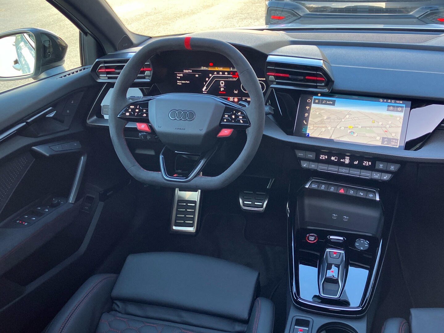 Image about Audi RS 3 Limousine TFSI quattro S tronic