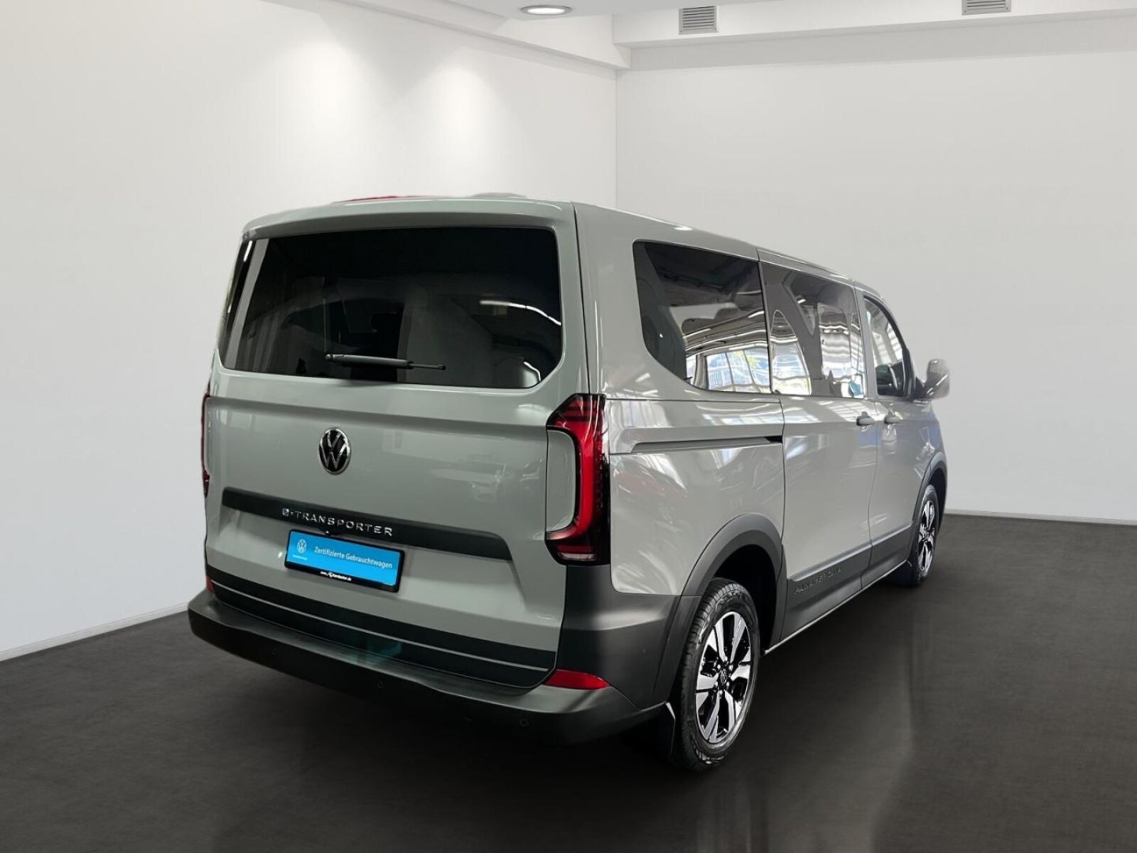 Volkswagen Transporter Kombi kurzer Radstand – Bild 7
