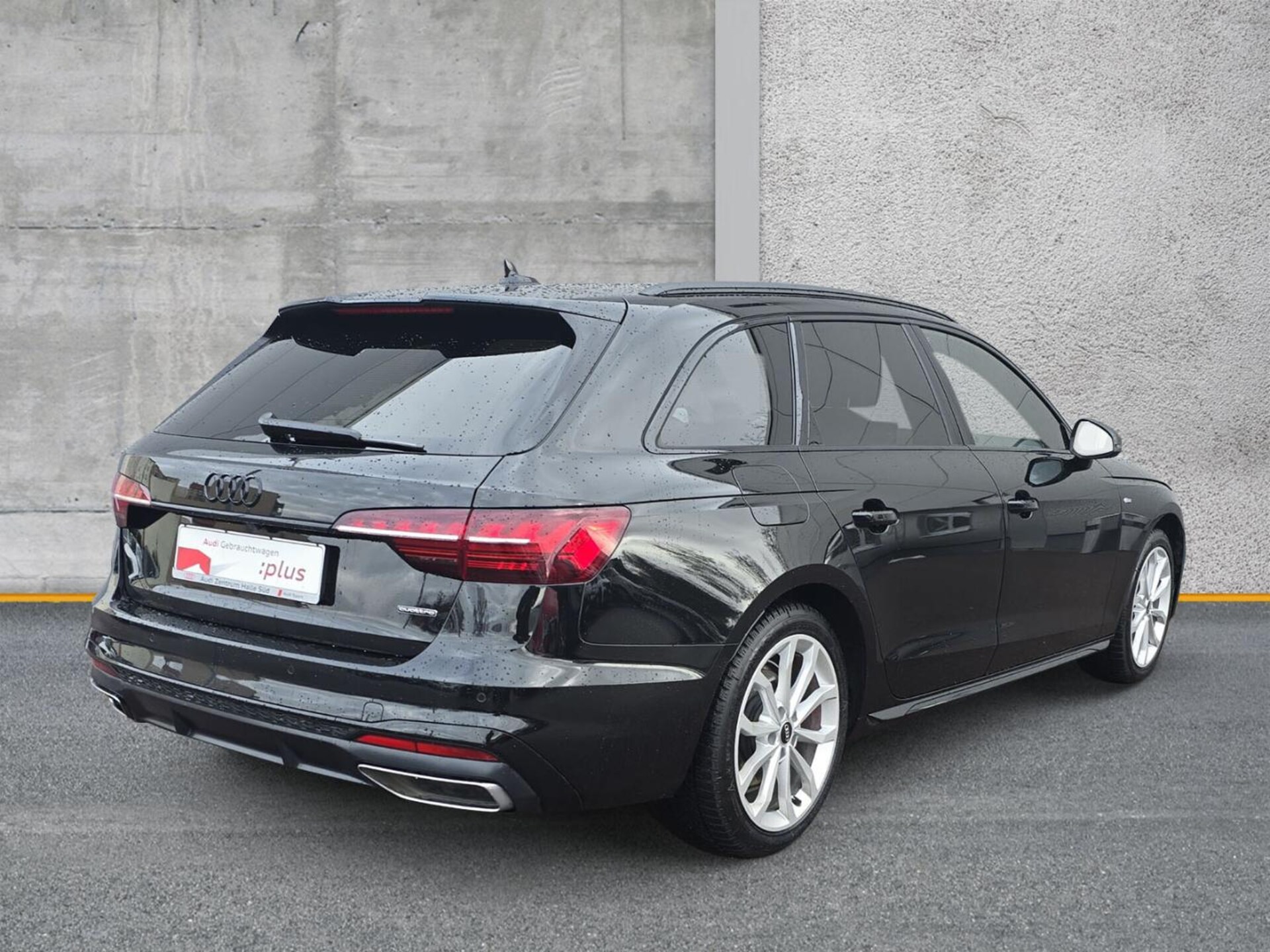 Audi A4 Avant S line