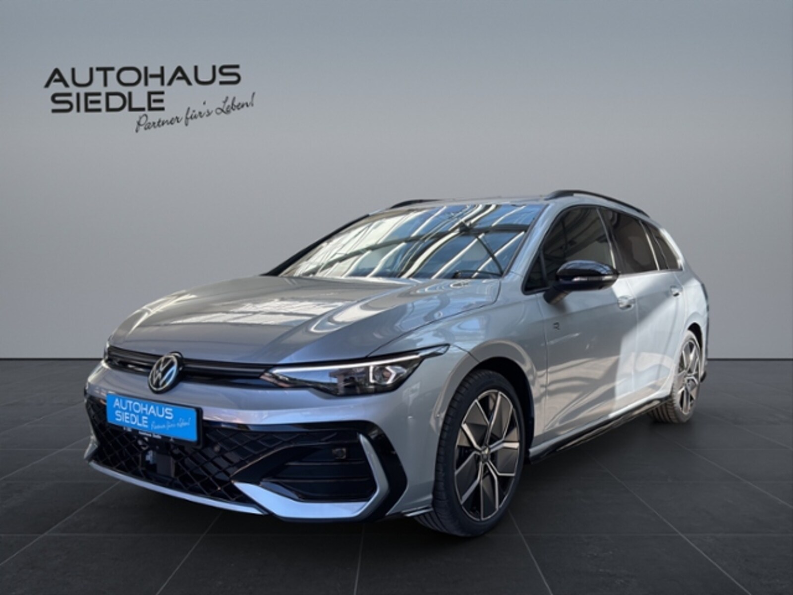Volkswagen Golf Variant – Bild 2