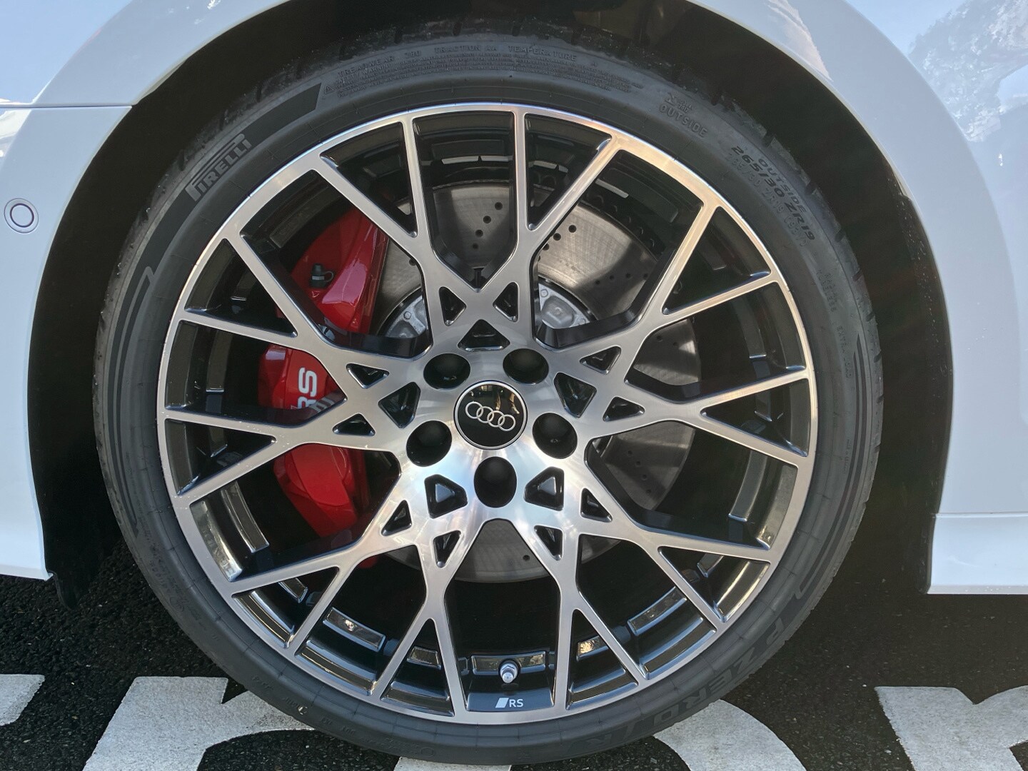 Image about Audi RS 3 Limousine TFSI quattro S tronic