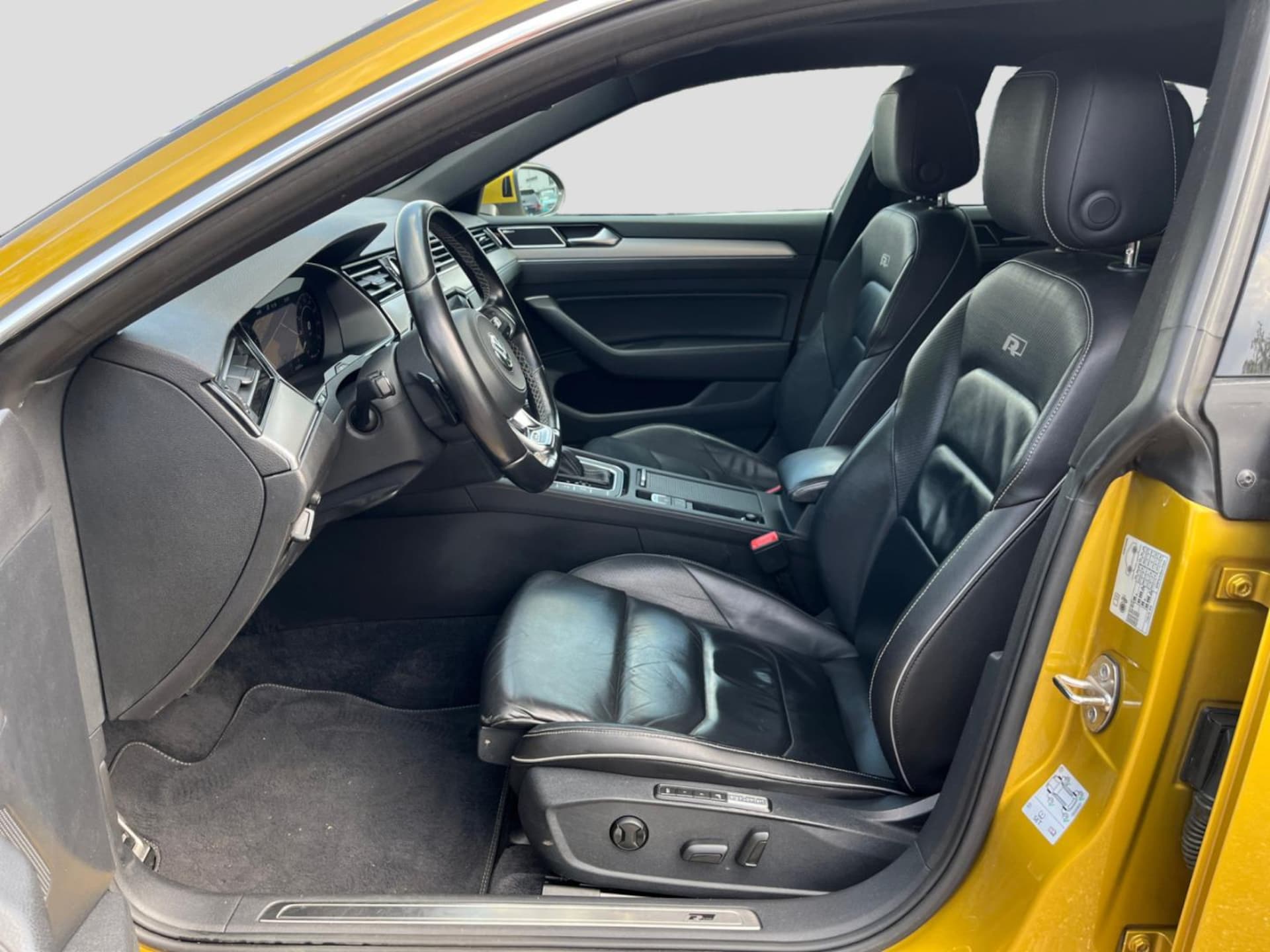 Volkswagen Arteon R-Line