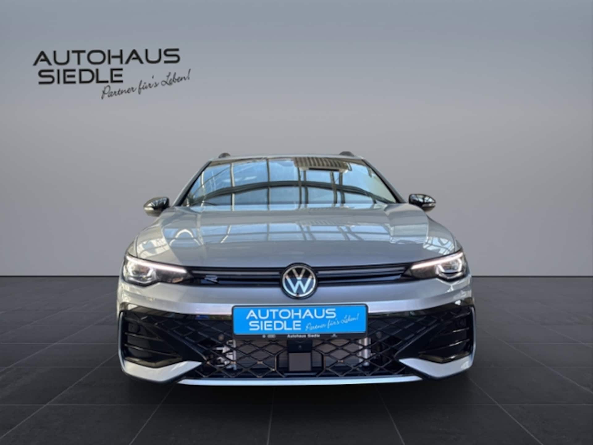 Volkswagen Golf Variant R-Line
