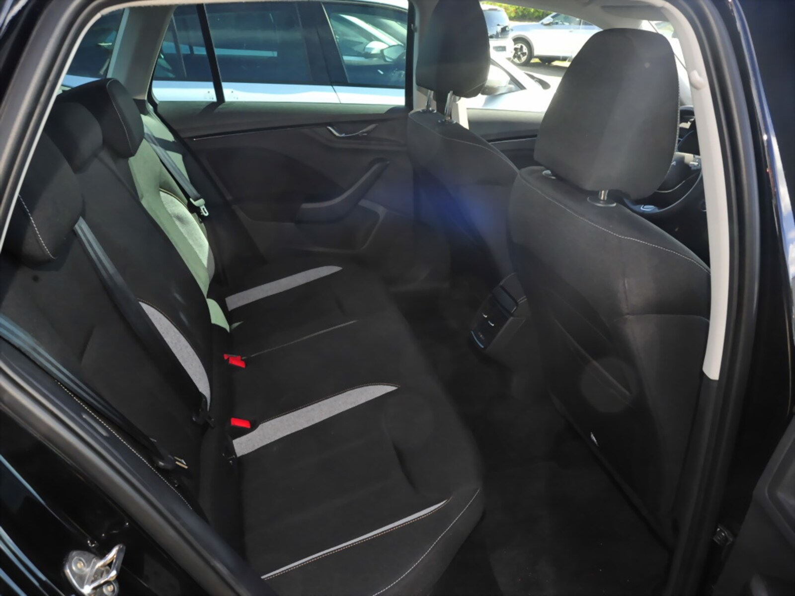 Škoda Fabia – Bild 8