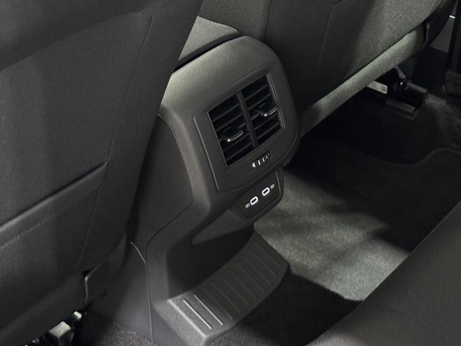 Volkswagen T-Roc – Bild 21