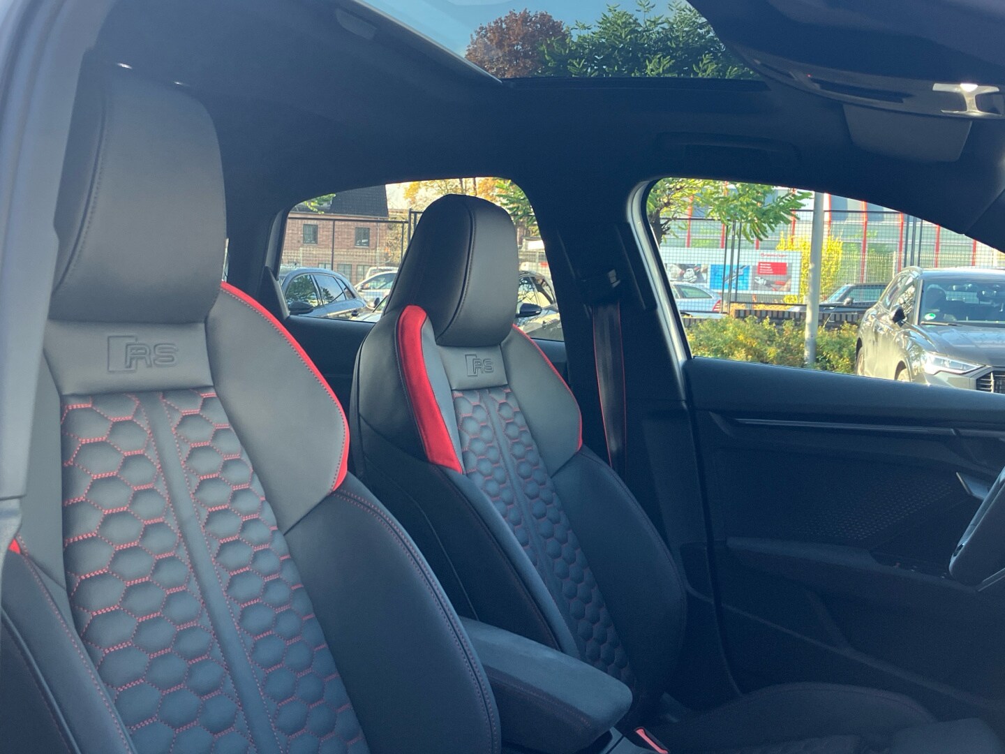 Image about Audi RS 3 Limousine TFSI quattro S tronic