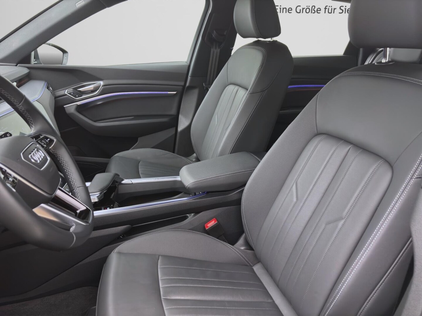 Image about Audi Q8 e-tron advanced 55 e-tron quattro