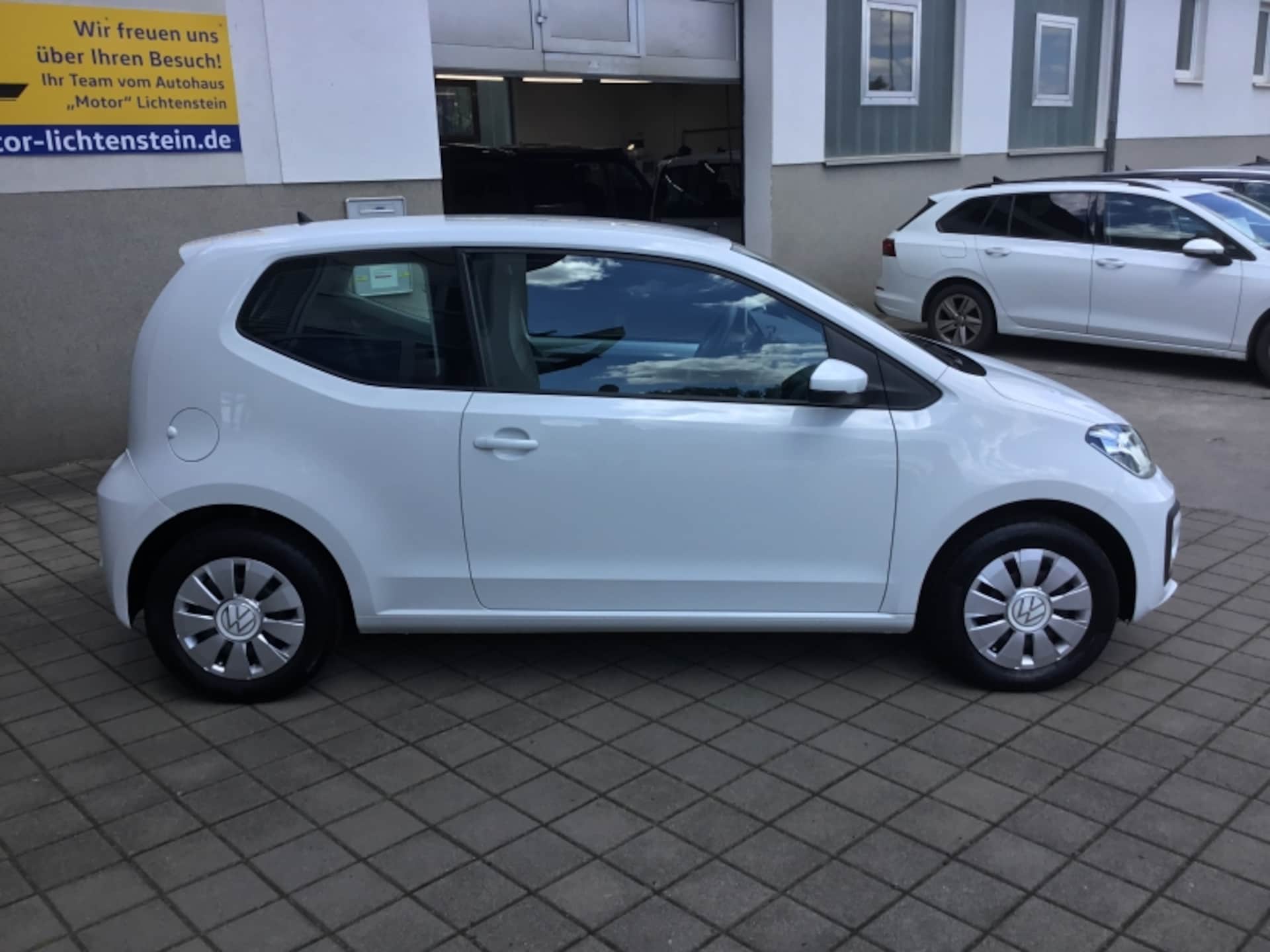 Volkswagen up! move up!
