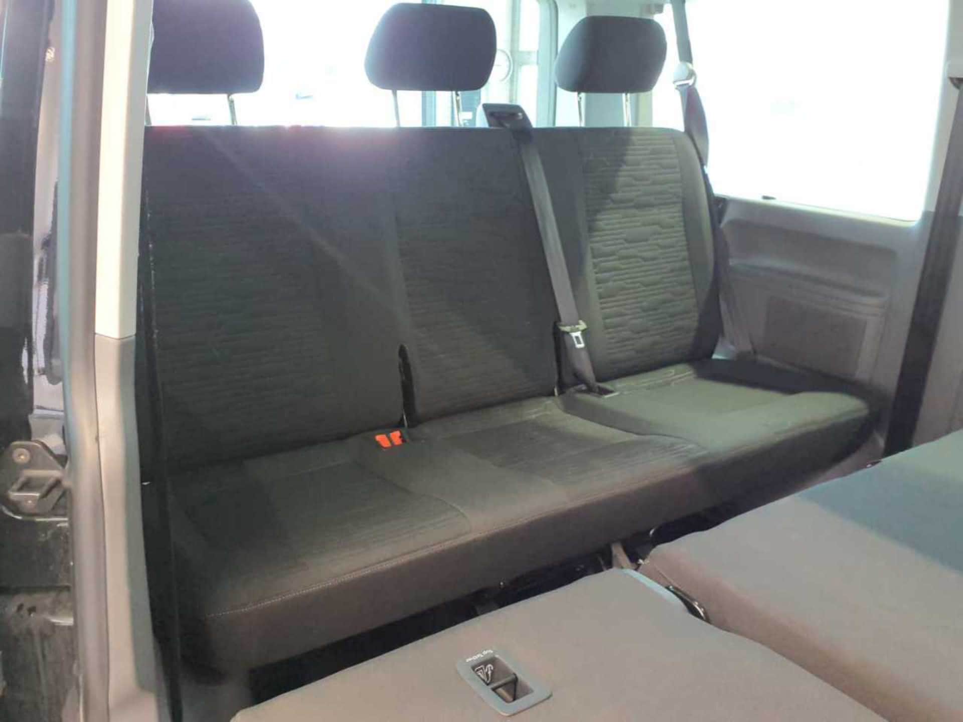 Volkswagen T6.1 Caravelle kurzer Radstand Comfortline