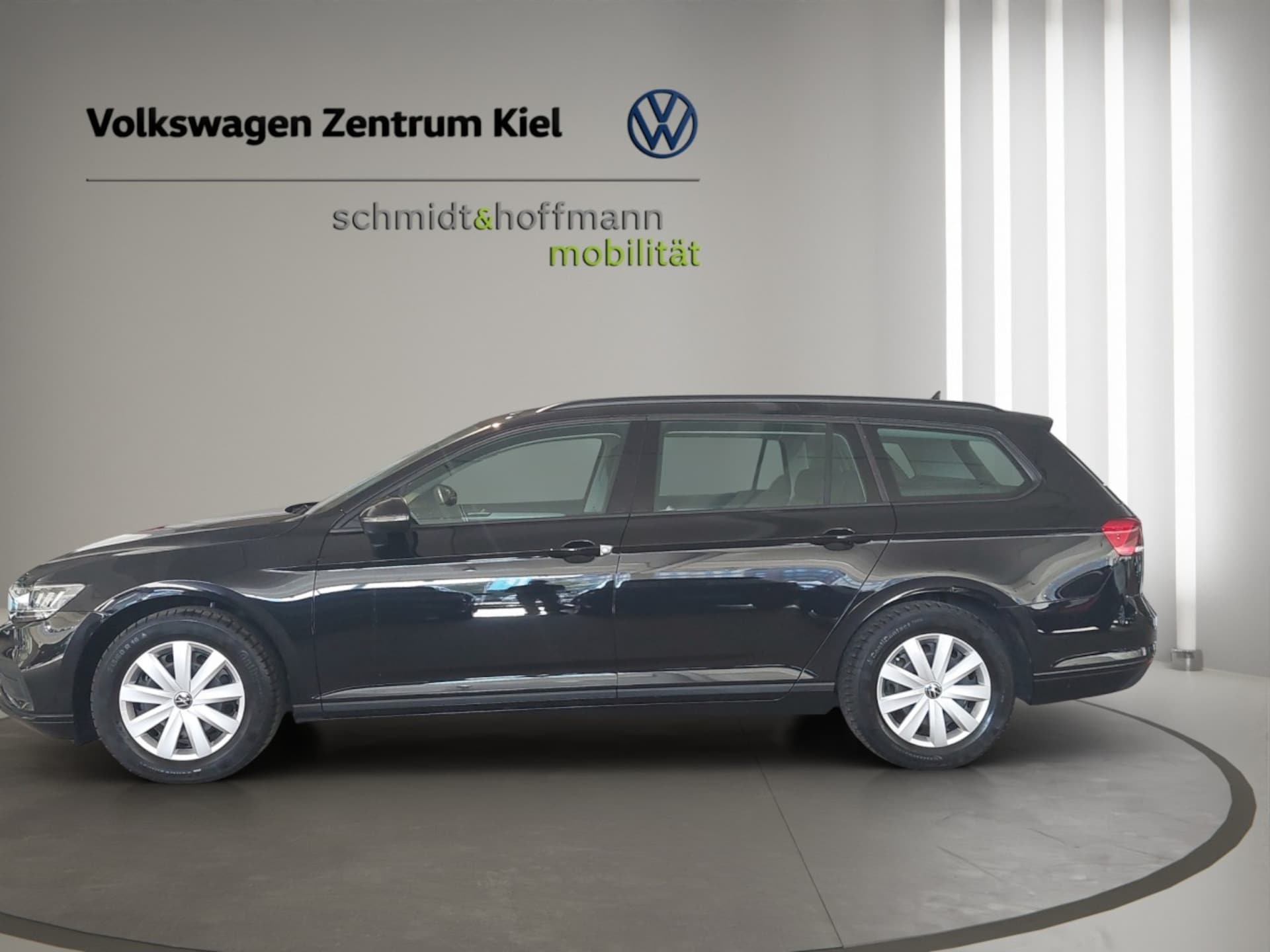 Volkswagen Passat Variant Basis-Modell