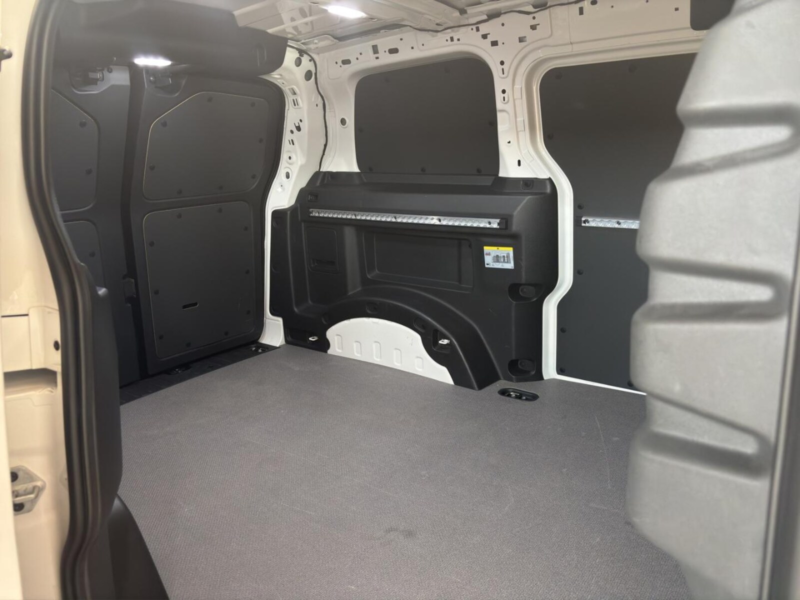 Volkswagen ID. Buzz Cargo – Bild 10