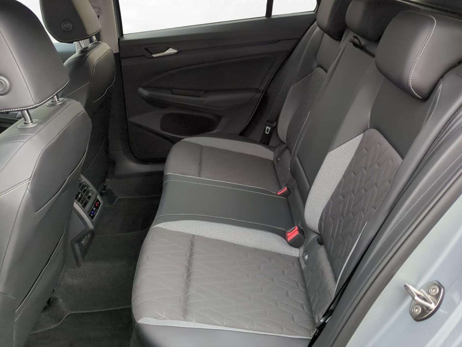 Volkswagen Golf Variant – Bild 8