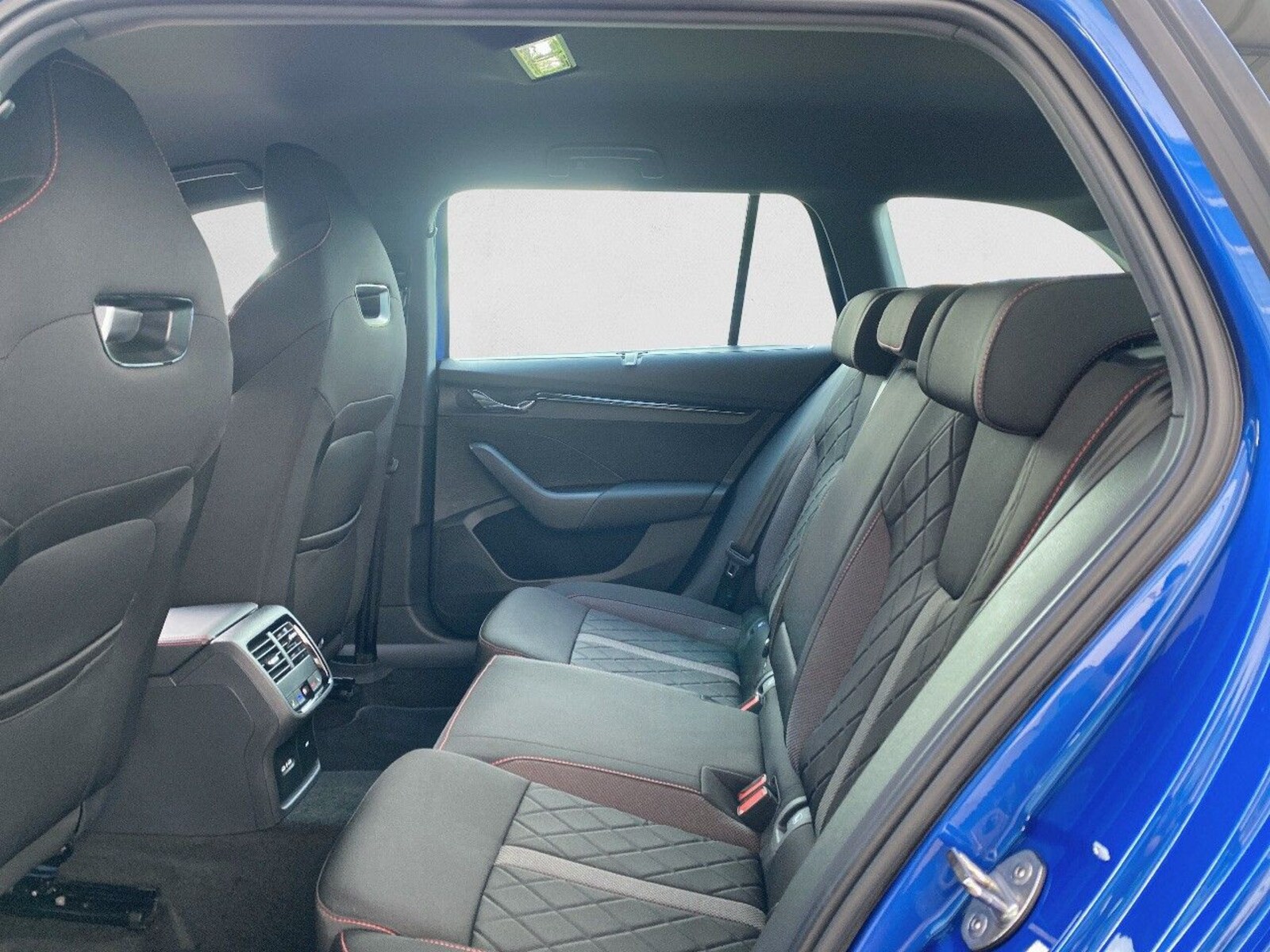 Škoda Octavia Combi – Bild 16