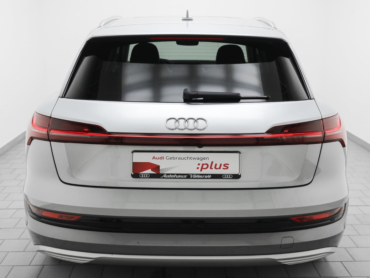 Image about Audi e-tron advanced 55 quattro 300 kW
