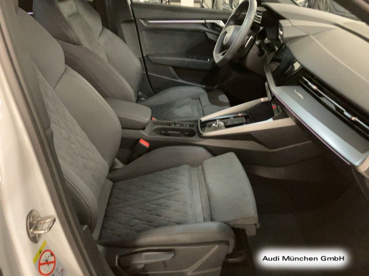 Image about Audi RS 3 Limousine TFSI quattro S tronic