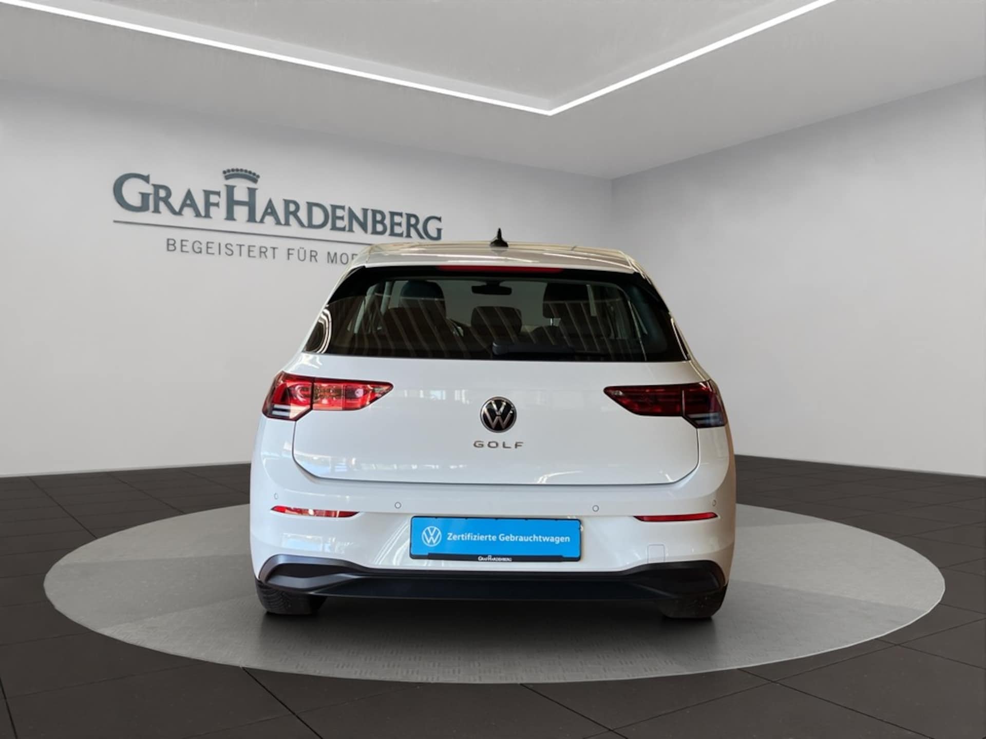 Volkswagen Golf Life