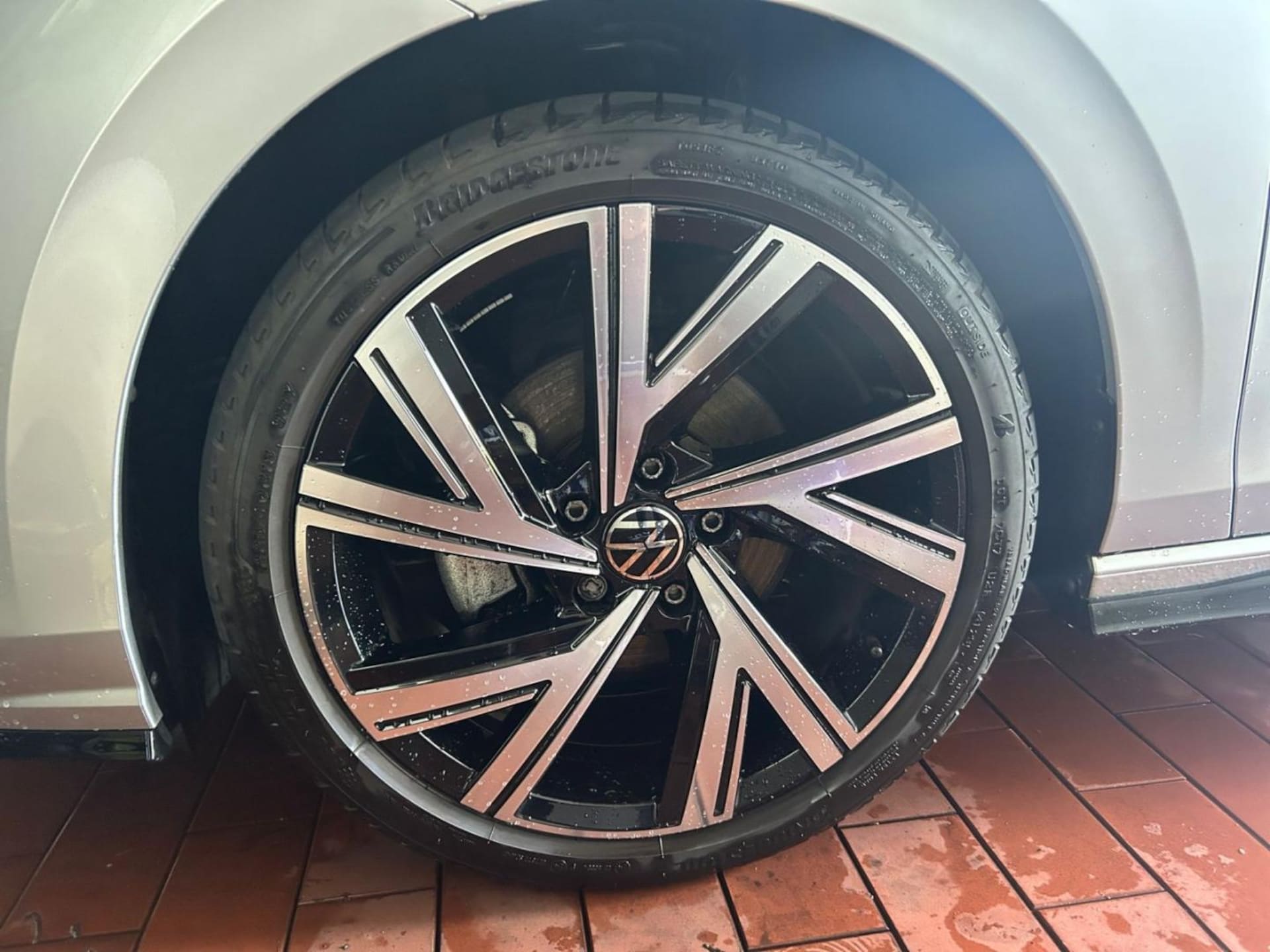 Volkswagen Golf Variant R-Line