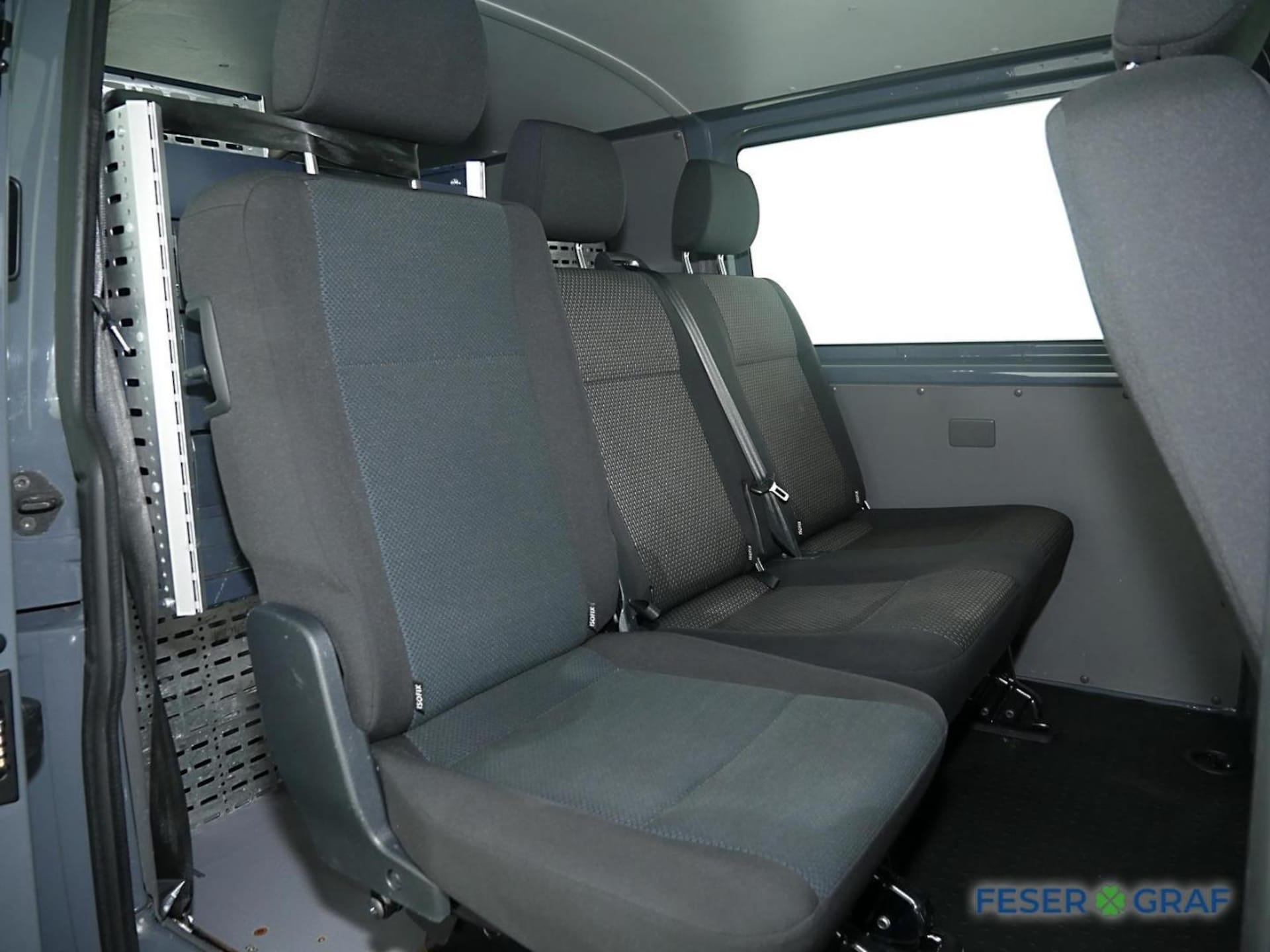 Volkswagen T6.1 Transporter Kombi langer Radstand