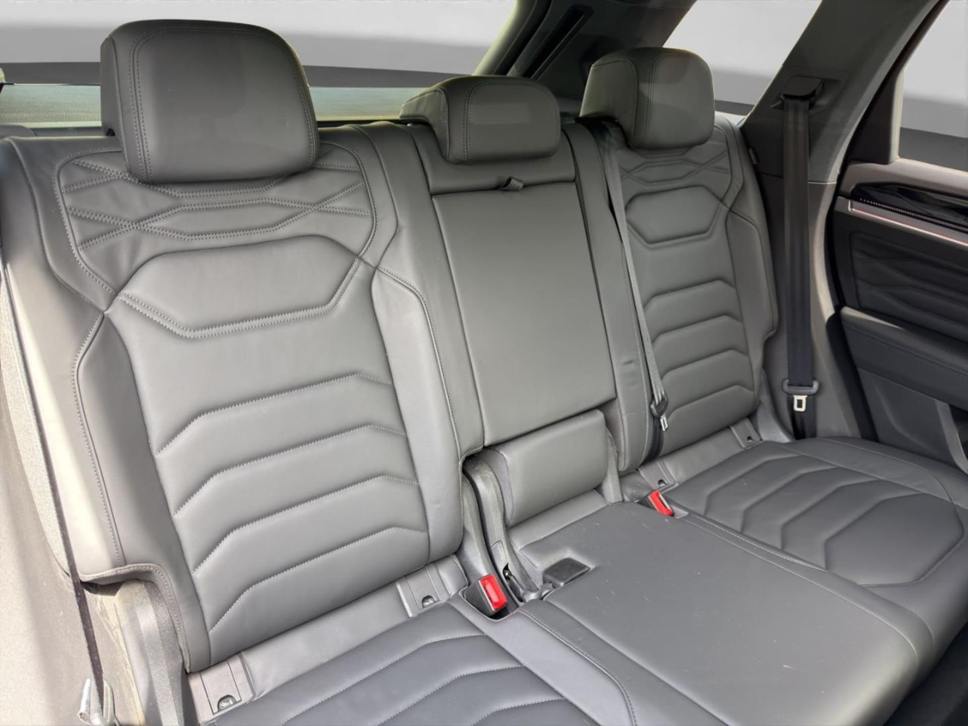Volkswagen Touareg R