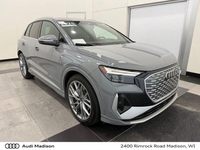 2025 Audi Q4 e-tron Premium Plus