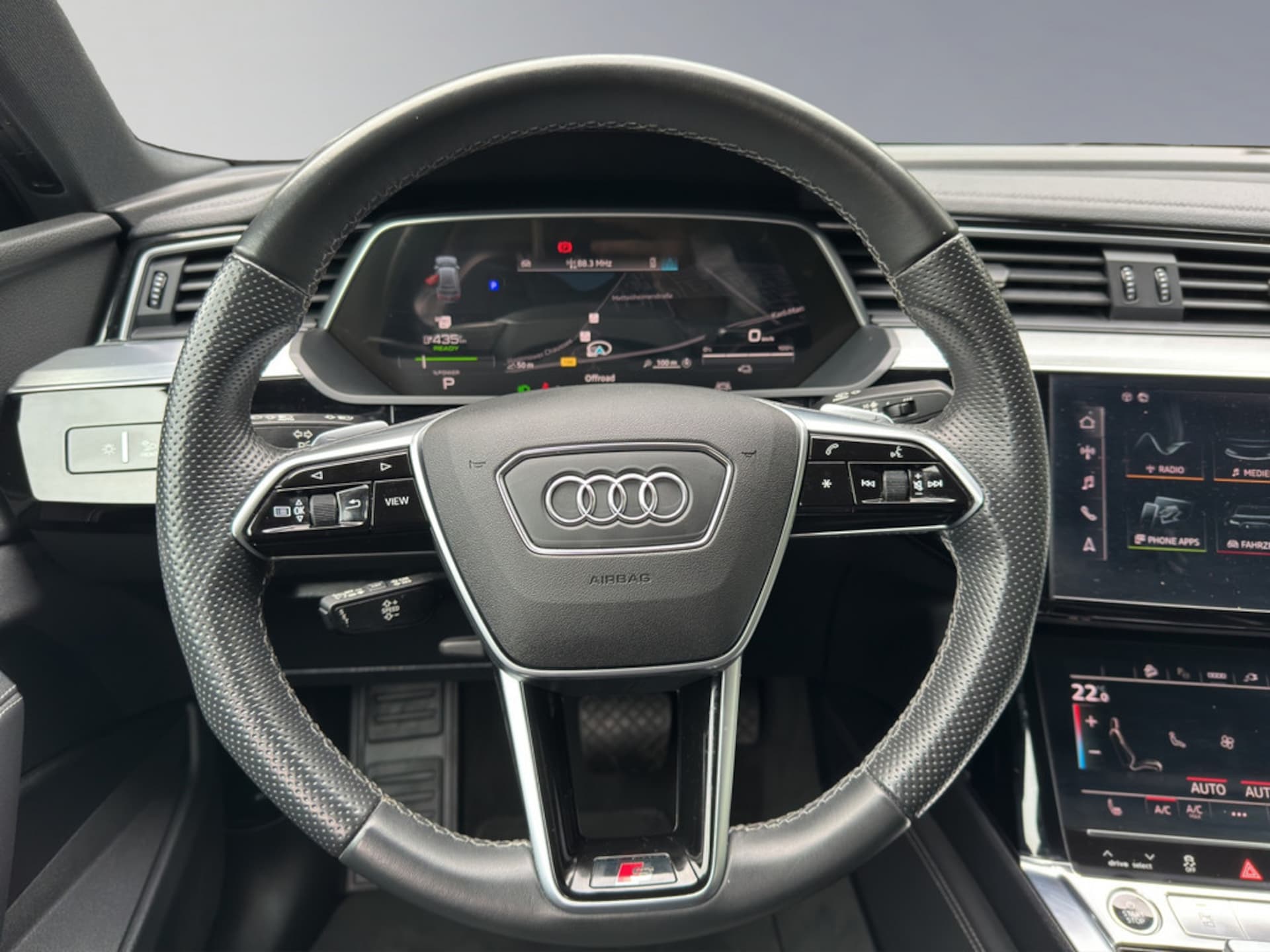 Audi e-tron Sportback S line