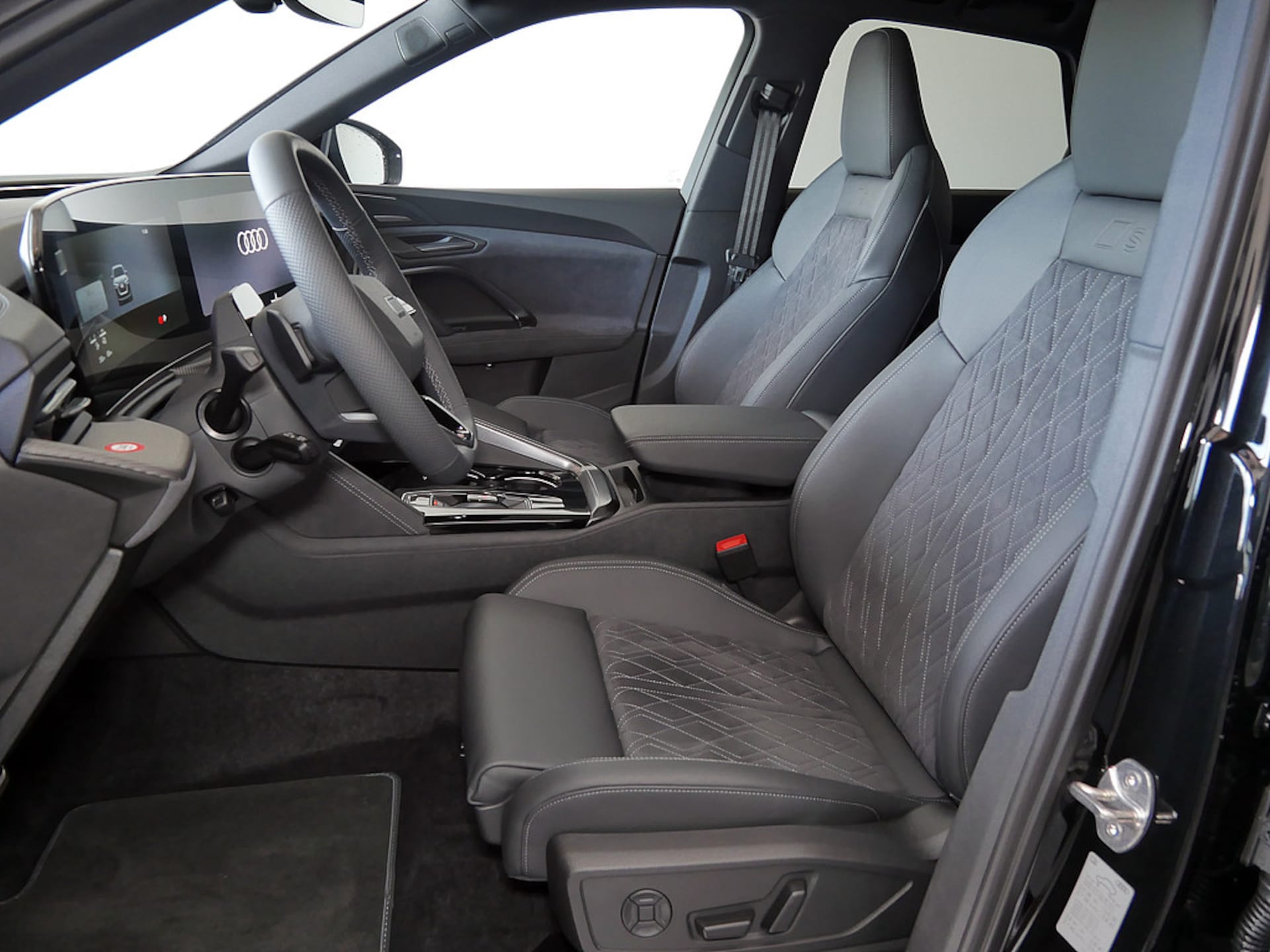 Audi Q5 SUV e-hybrid edition one