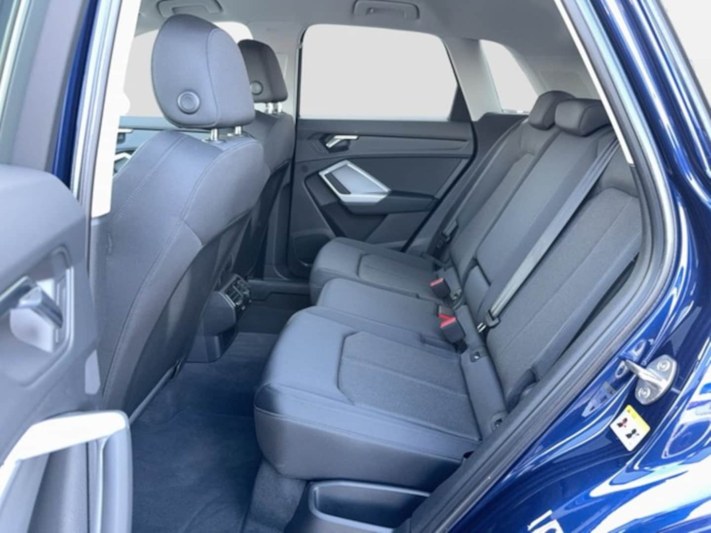 Bild über Audi Q3 S line 35 TDI S tronic - für weitere Informationen kontaktieren Sie den Audi Partner