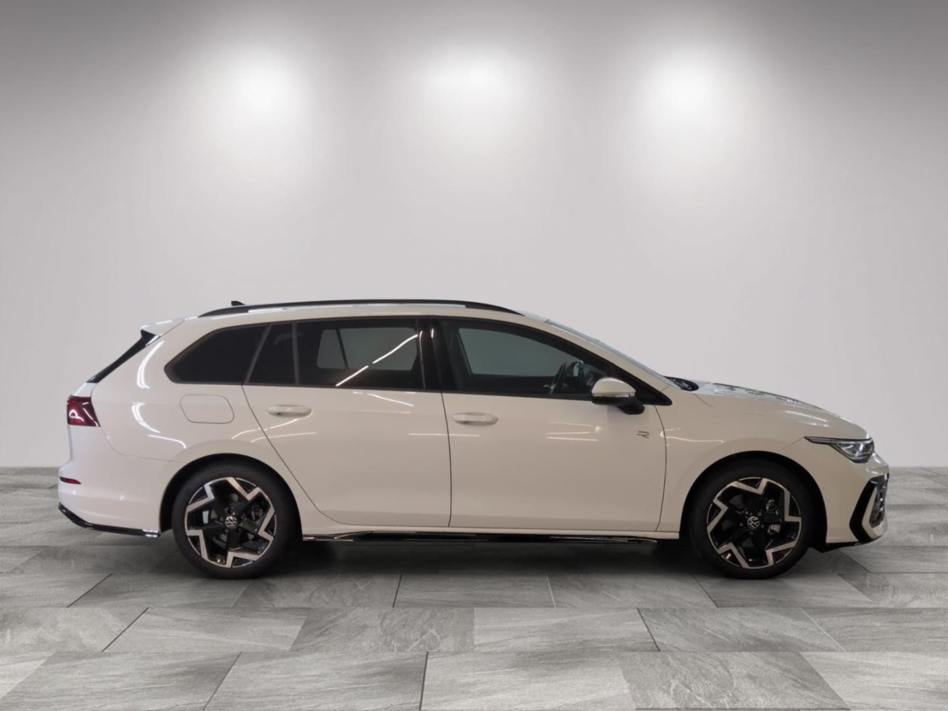 Volkswagen Golf Variant R-Line