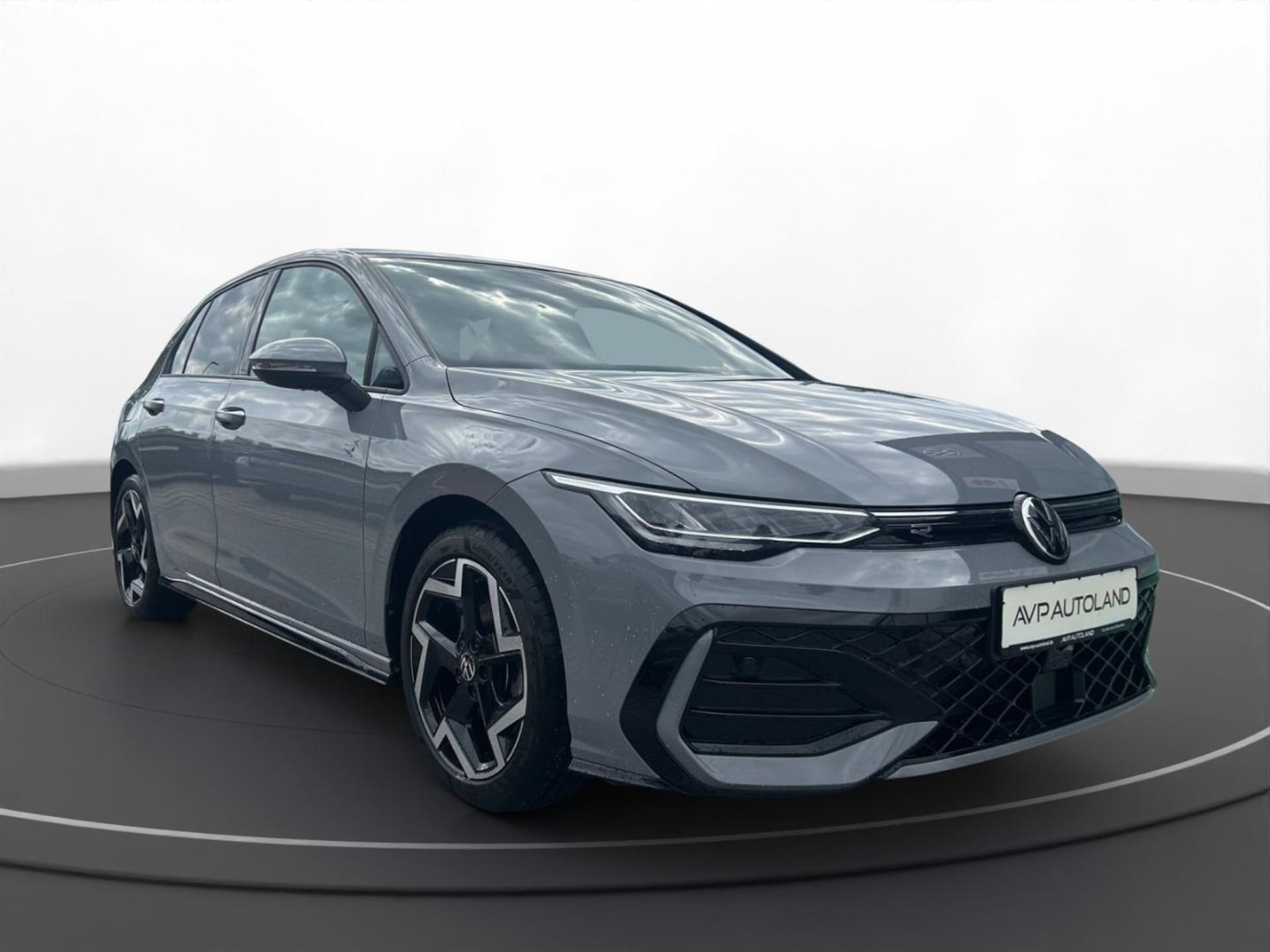 Volkswagen Golf R-Line