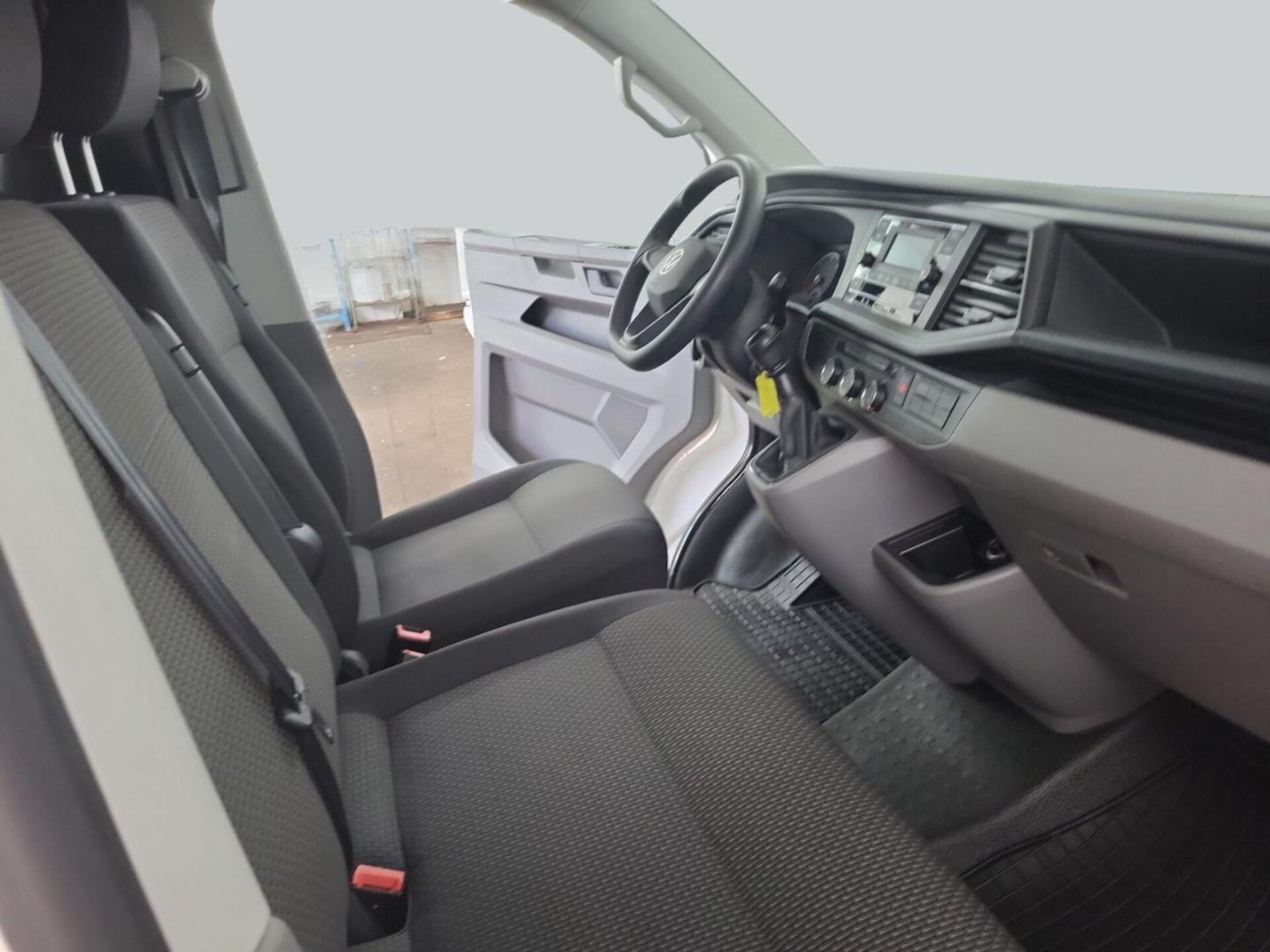 Volkswagen T6.1 Transporter Kasten kurzer Radstand
