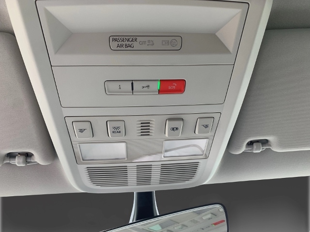 Volkswagen T6.1 Caravelle larger