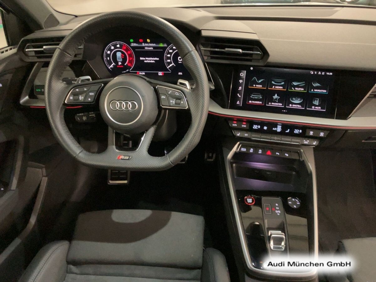 Image about Audi RS 3 Limousine TFSI quattro S tronic