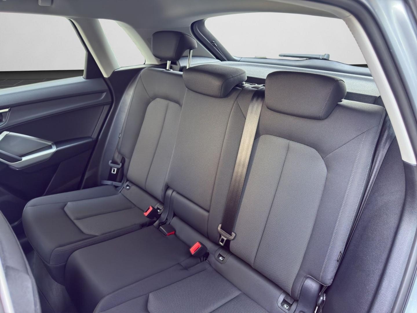 Bild über Audi Q3 35 TDI S tronic - für weitere Informationen kontaktieren Sie den Audi Partner