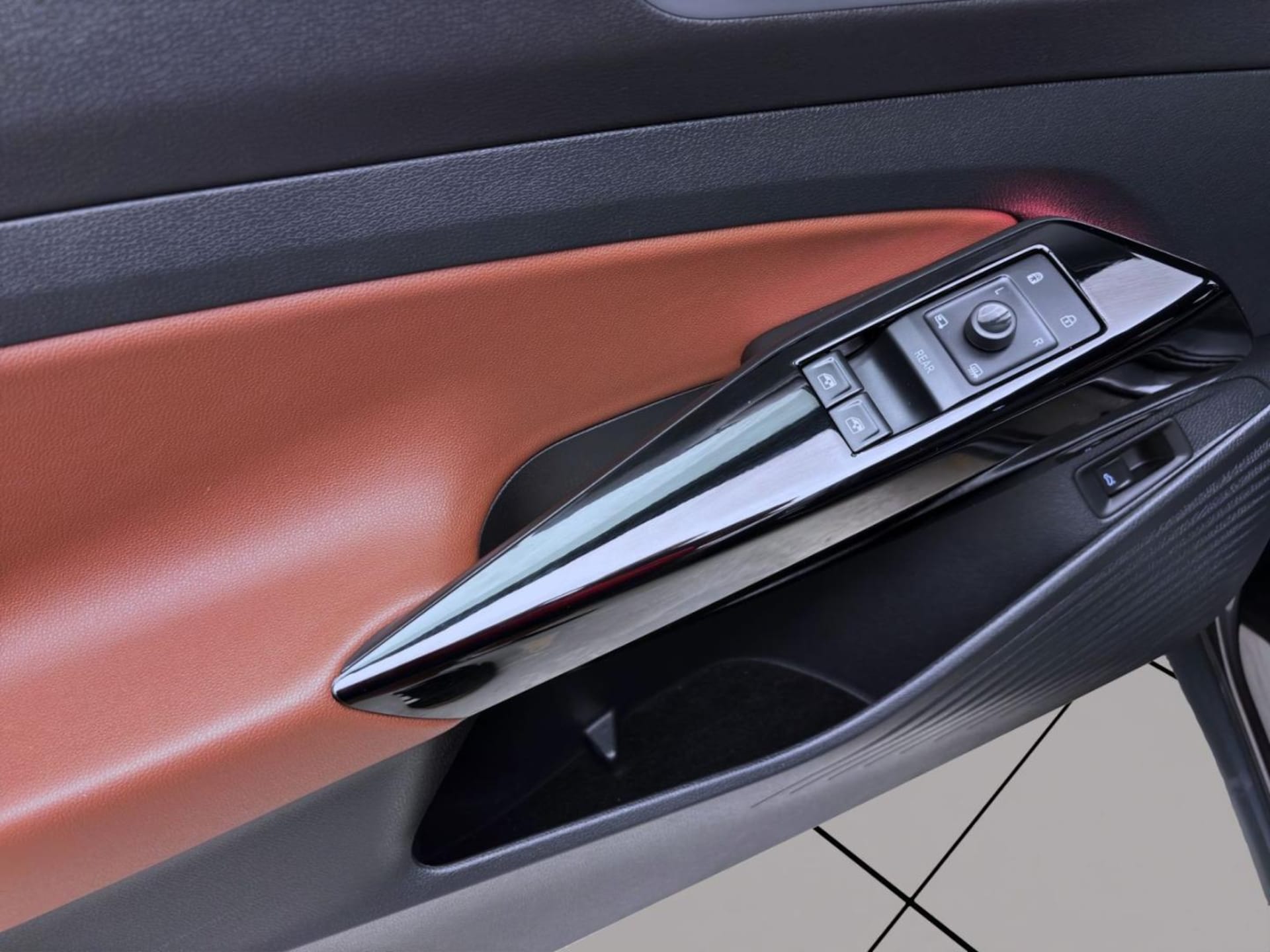 Volkswagen ID.4 1st Max