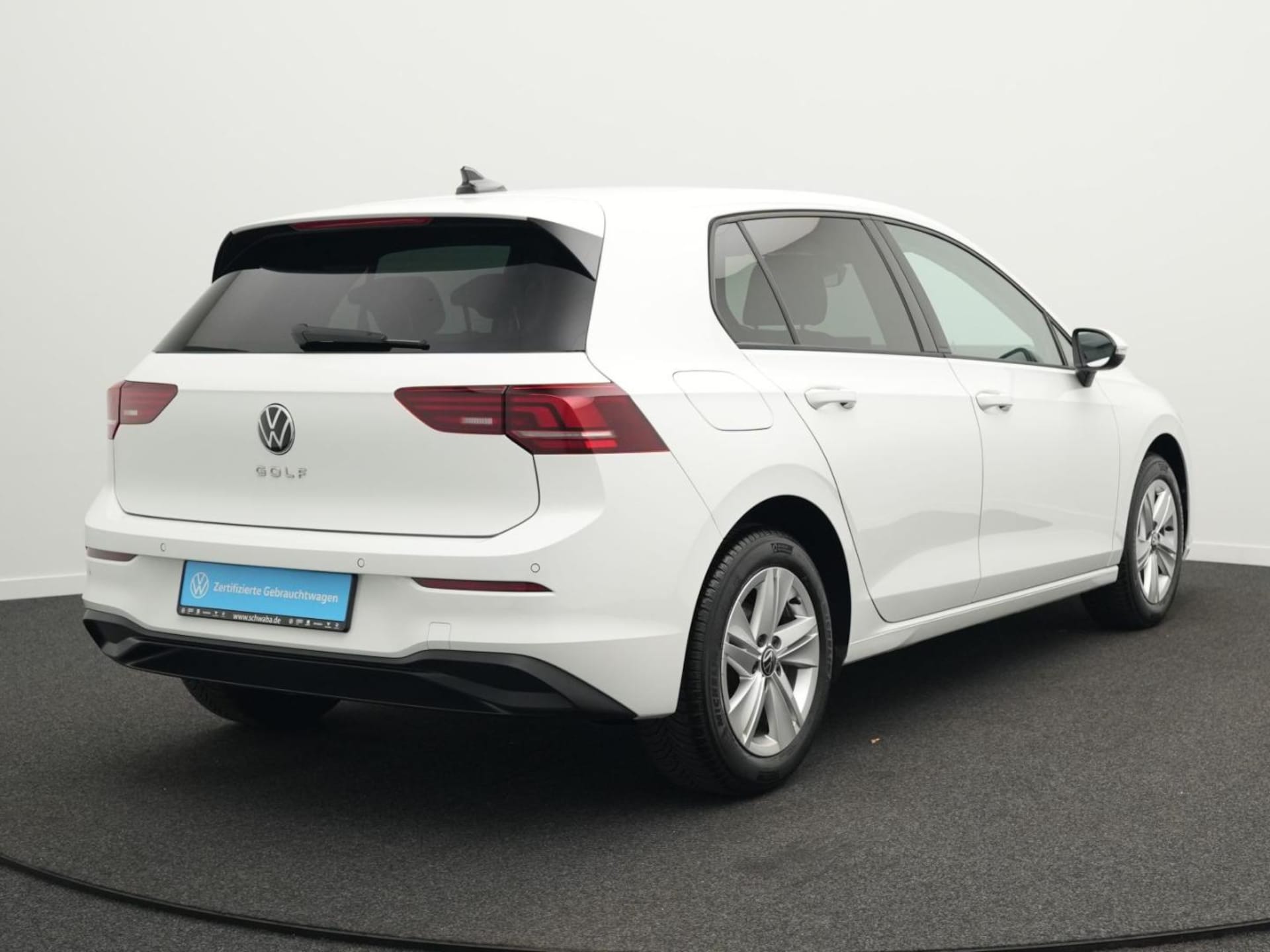 Volkswagen Golf Life