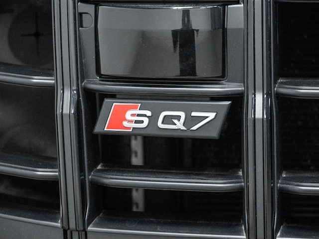 2023 Audi SQ7