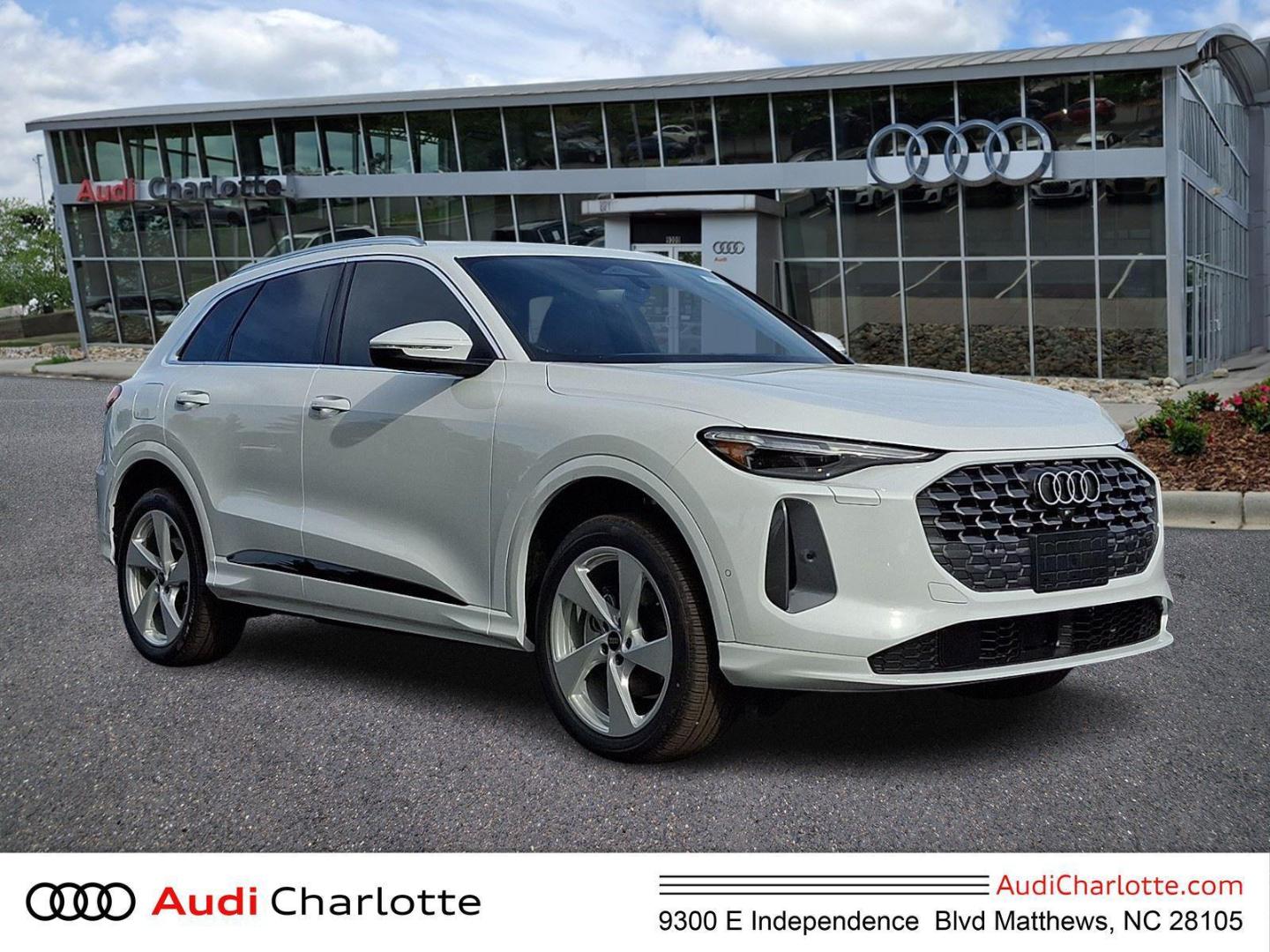 2026 Audi Q5 Premium Plus quattro's photo