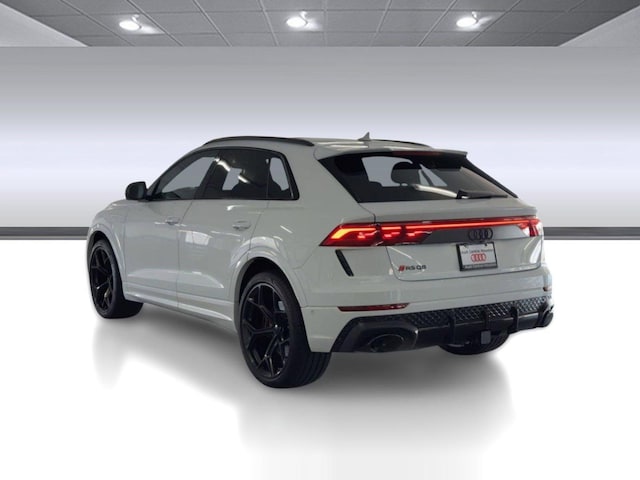 2026 Audi RS Q8 SUV performance