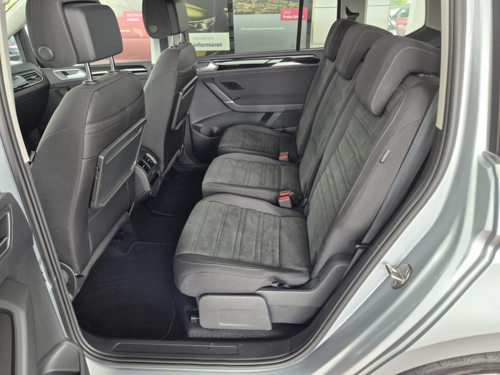 Volkswagen Touran – Bild 12