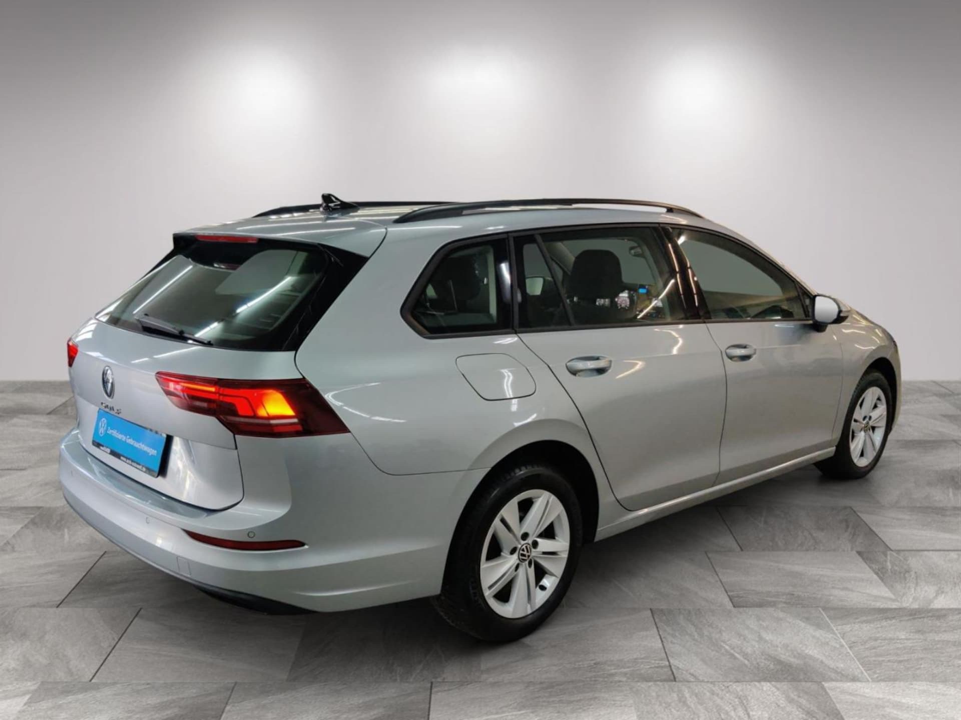 Volkswagen Golf Variant Life